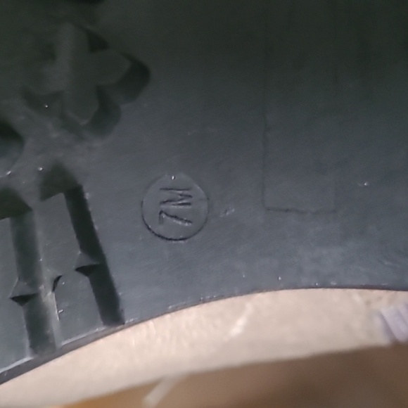 American Eagle boots - Picture 6 of 8